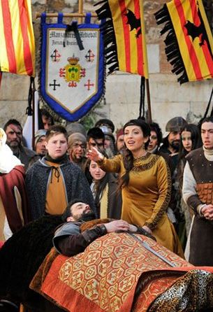 Fiesta Bodas de Isabel Segura en Teruel