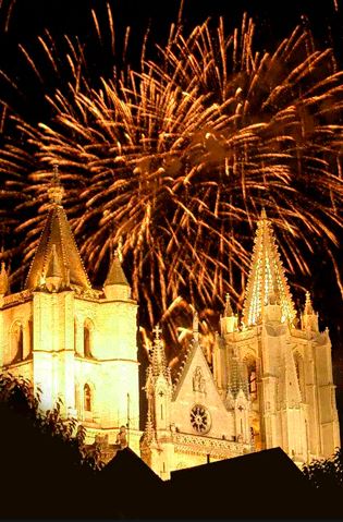 Fiestas San Juan y San Pedro de León